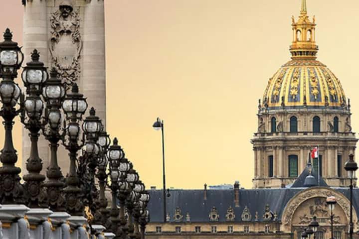 Appartement Paris 7Eme Invalides/ Tour Eiffel 1Er Etage Exterior photo