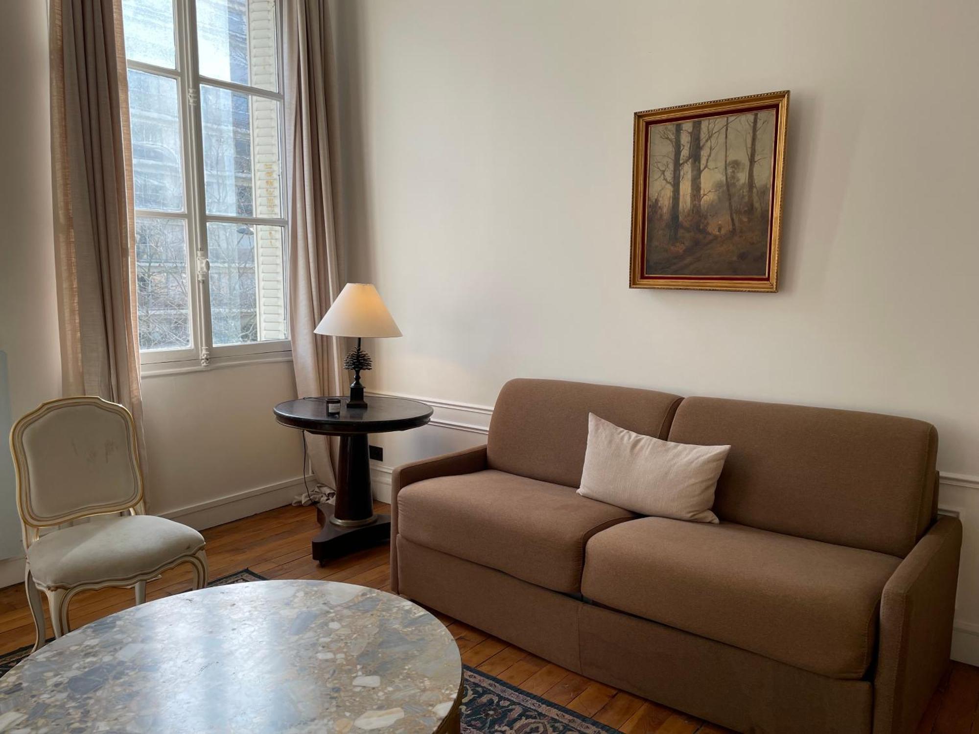 Appartement Paris 7Eme Invalides/ Tour Eiffel 1Er Etage Exterior photo